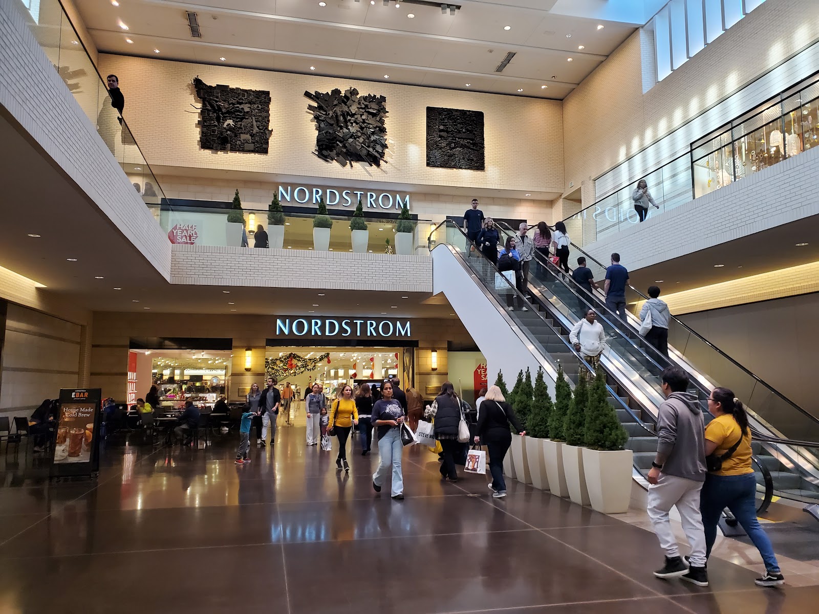 NorthPark Center photo 3