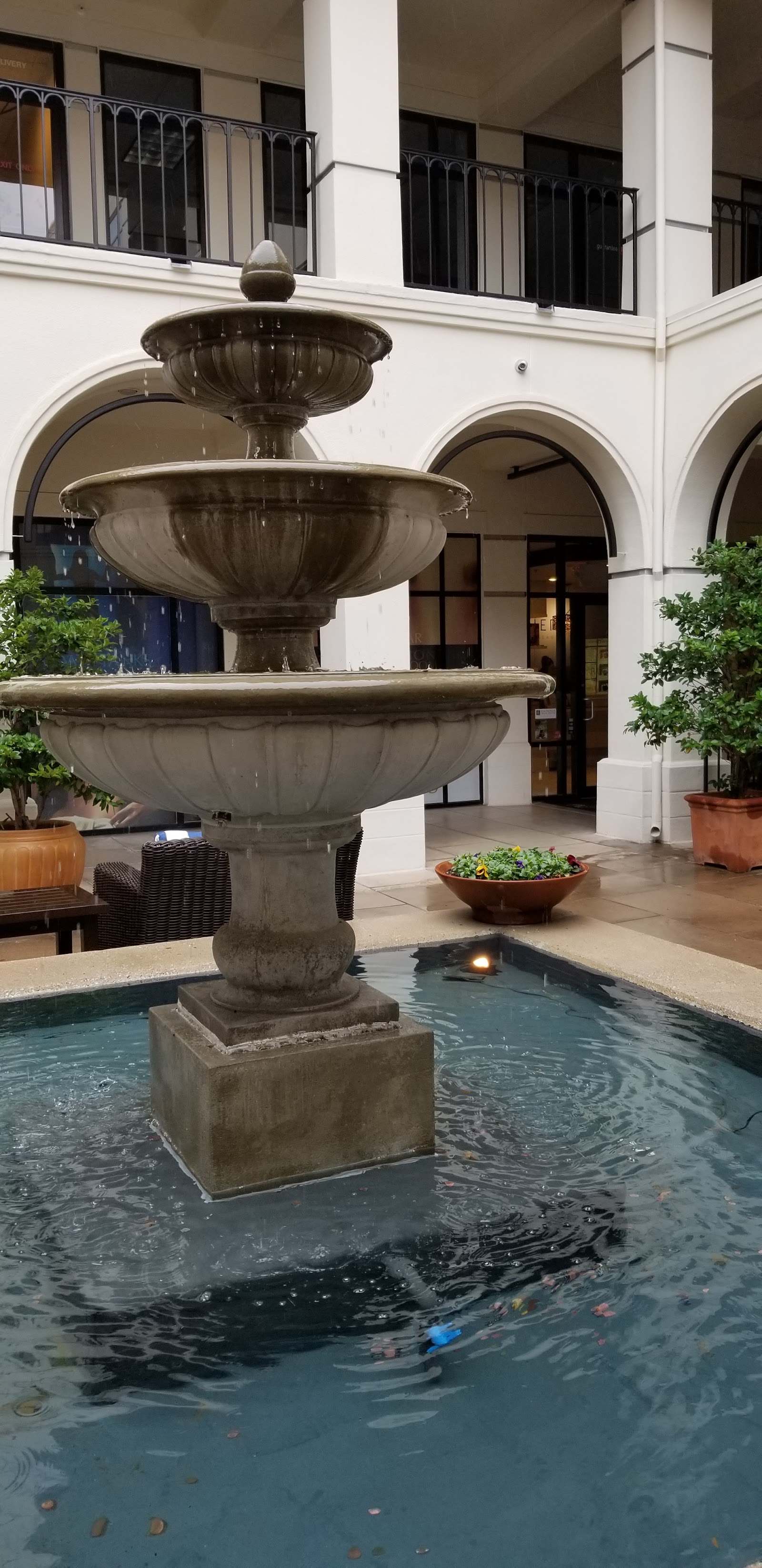 Riviera Spa - Uptown Knox Travis Walk photo 2