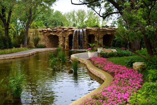 The Dallas Arboretum and Botanical Garden photo 3
