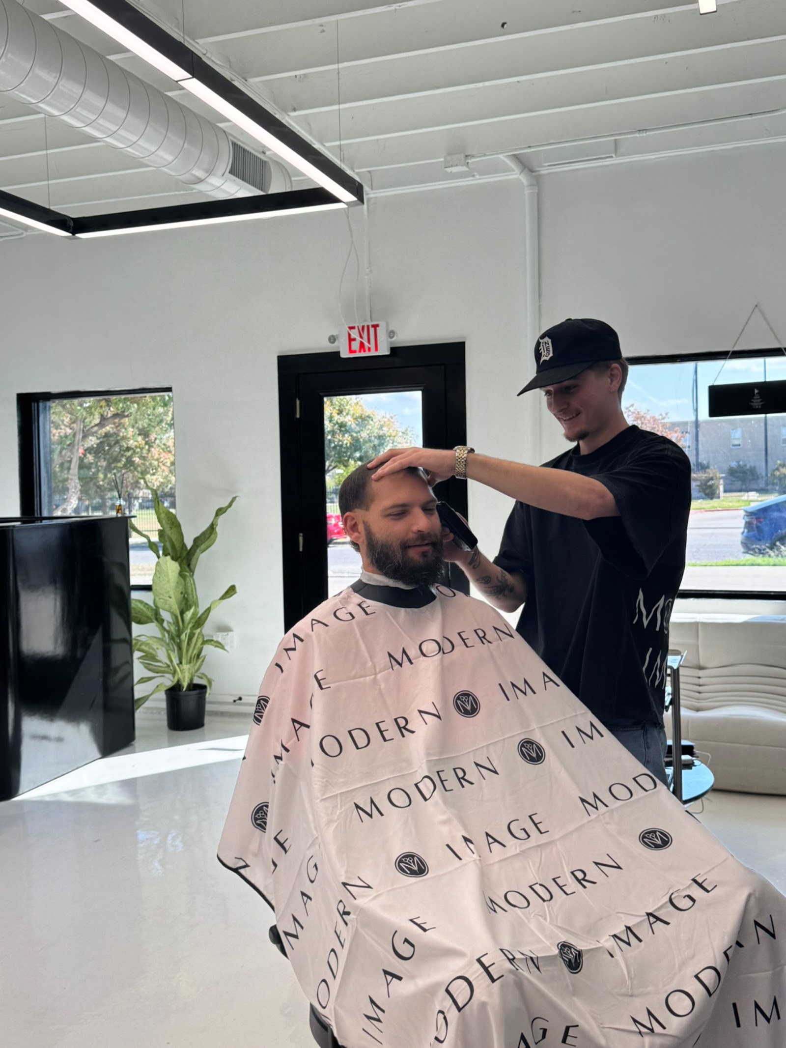 Dallas, Tx- Modern Image Barber & Stylist photo 3