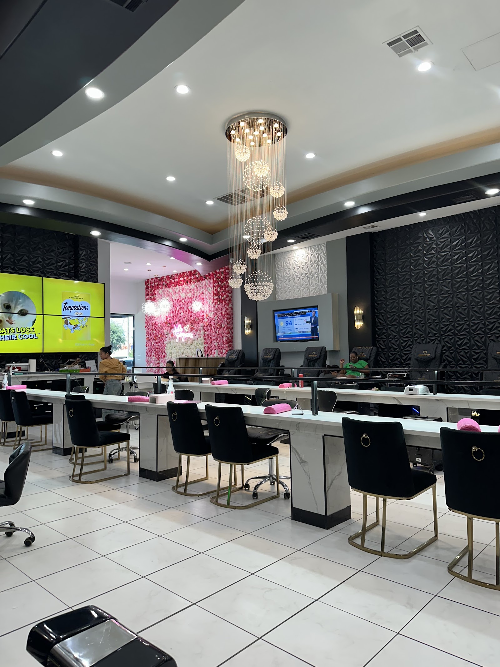 Modish Nail Bar - 10% OFF NEW CLIENTS photo 2
