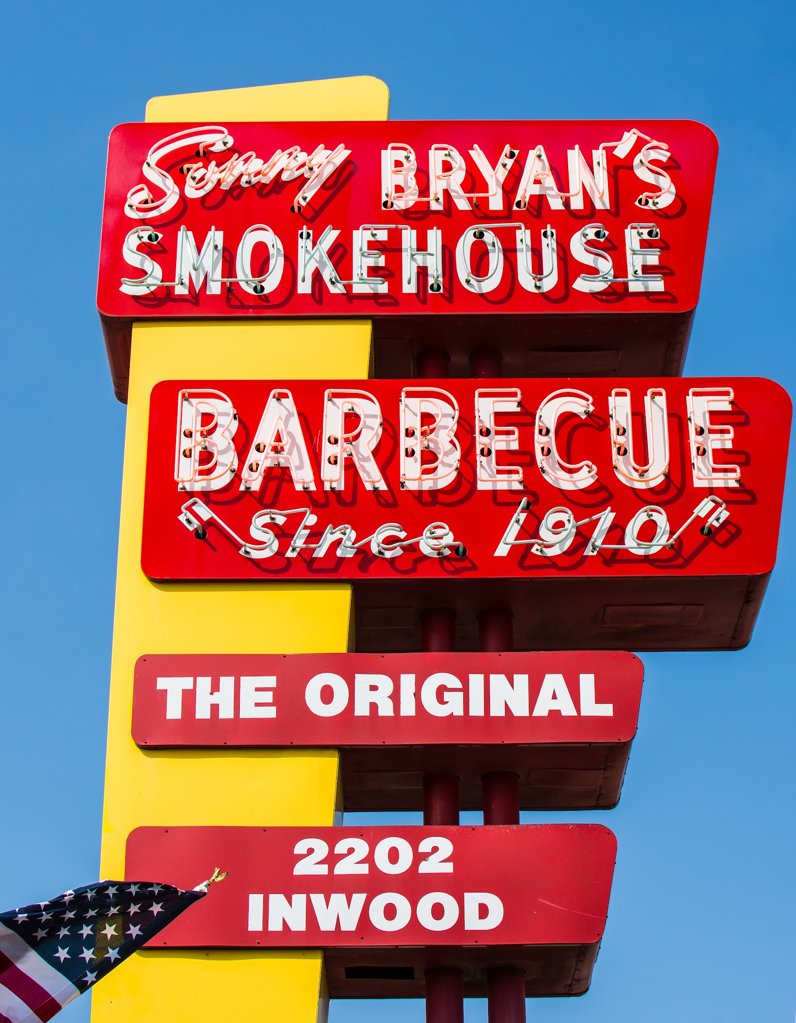 Sonny Bryan's Smokehouse photo 3